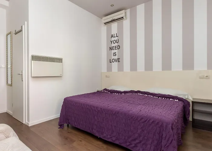 Aspalathos Bed & Breakfast