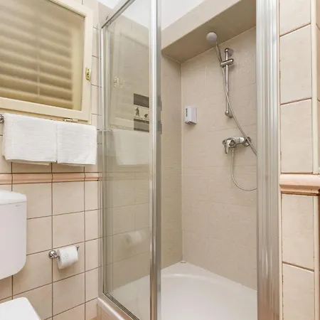 Bed & Breakfast Aspalathos 3*