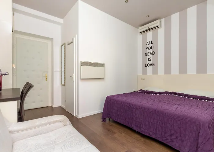 Aspalathos 3* ספליט