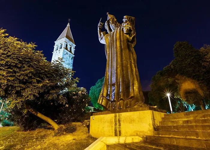 Aspalathos לינה וארוחת בוקר