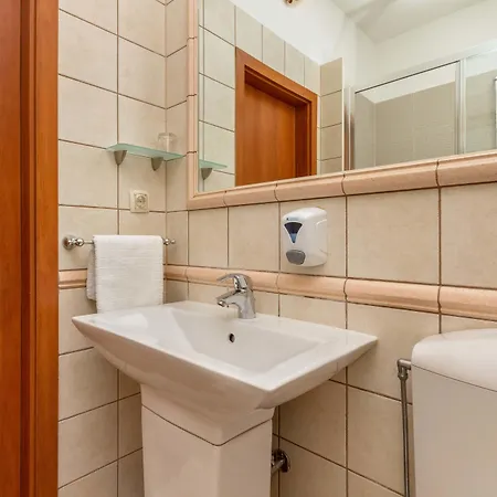 Aspalathos Bed and Breakfast Σπλιτ