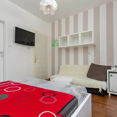 Bed & Breakfast Aspalathos 3*
