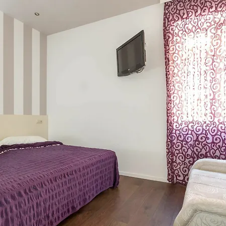 Bed & Breakfast Aspalathos 3*