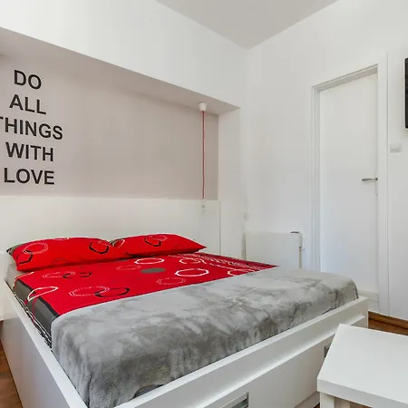 Aspalathos Bed & Breakfast