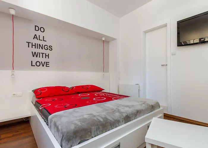 Bed & Breakfast Aspalathos 3*