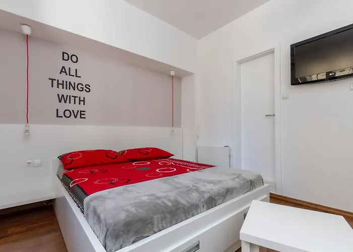 Aspalathos Bed & Breakfast